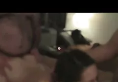 Krala mit Wassermelonen badet in einem Badezimmer mit einer nicht weniger sexy Japanerin, dann ziehen sie sich zu einem großen Bett kostenlose pornos große titten zurück und lecken in einer Pose von 69!