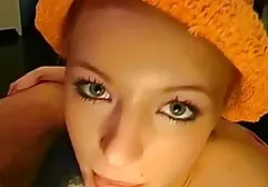 Wunderschöne Lesben kostenlose deutschsprachige sexvideos lecken sich gegenseitig im Bett