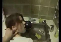 Bitch schaltete die Webcam ein und lutschte einen Gummischwanz pornofilme in hd kostenlos