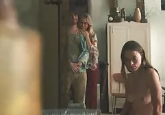 Geiles Küken mit großem Arsch und riesigen sex filme gratis hd Titten wird von Krebs gefickt