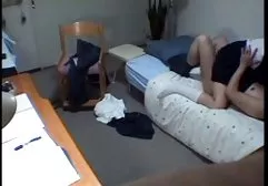 Der heimtückische Verführer, der gekonnt über seine geliebte Freundin gesprochen hat, hat Spaß als kostenlose hd pornofilme Andenken vor seiner Heimvideokamera, er fickt eine heiße Schlampe scharf in einen scharlachroten Mund und hat ein Baby in einer engen Muschi