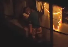 Schlanke sexy Brünette wuschen das Auto des Typen und fickten ihn gratis deutsche amateur pornofilme