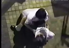 Besorgter Kerl weckte Babes nach einer Party und zeichentrick sexfilm einem Dreier