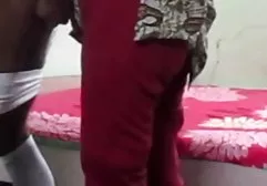 Schlanke zeichentrick sexfilm sexy asiatische Shemale fickt Kollegen bei der Arbeit
