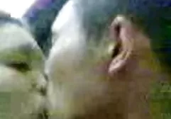 Schwester gratis sexvideos anschauen verführte Bruder und polierte seinen Schwanz mit ihren Lippen